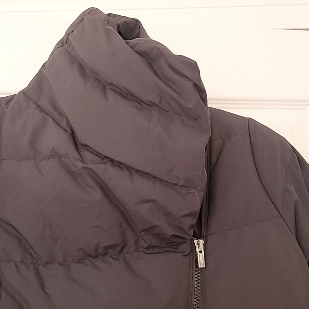 Lucy Women's Down Jacket Size Medium - image 2